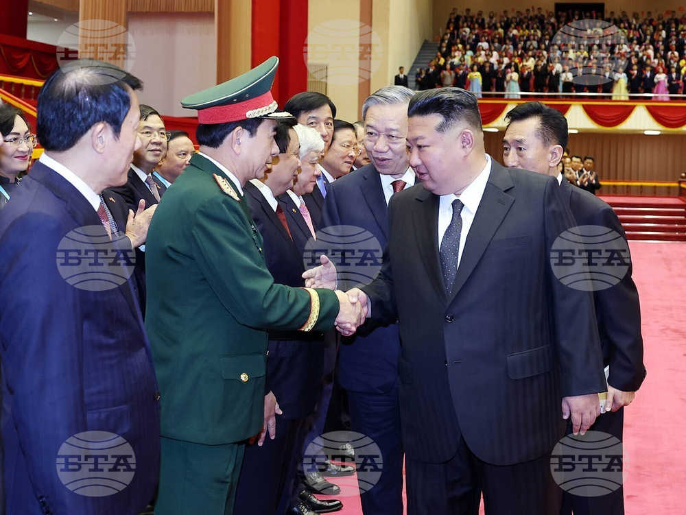 Ким Чен-ун похвали глобалната позиция на Северна Корея в деня на основаването на партията 