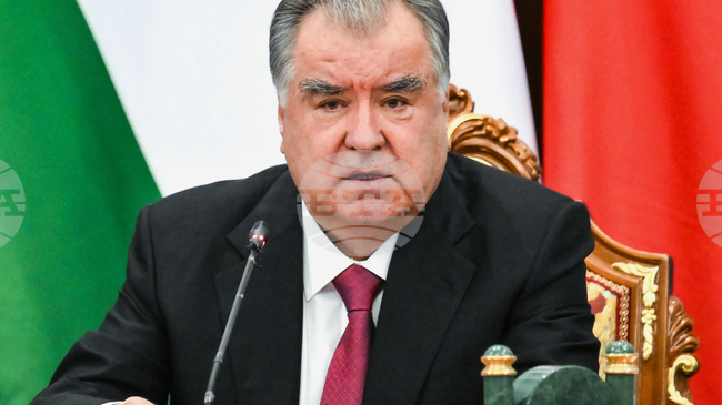 Пет души са загинали в атаки, предприети от съседски държави на Афганистан в последната седмица, съобщиха таджикистанските власти