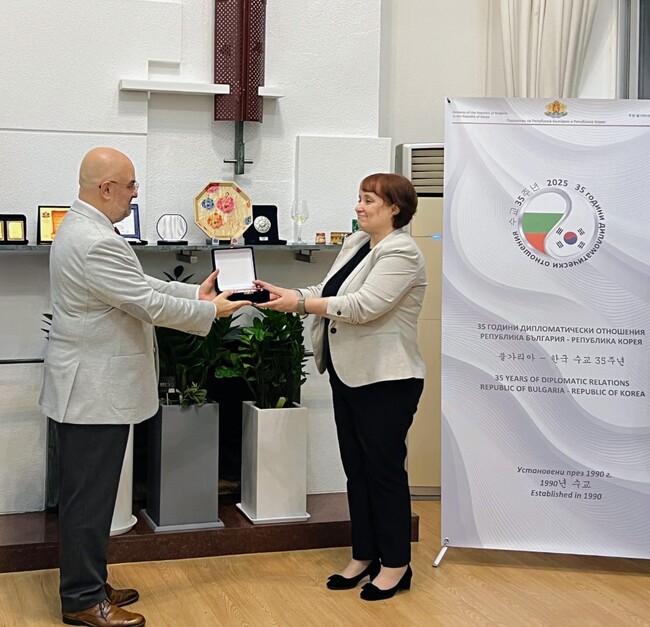 Посолството на България в Сеул бе домакин на тържествен прием, организиран съвместно с Корейско-българската асоциация за приятелство