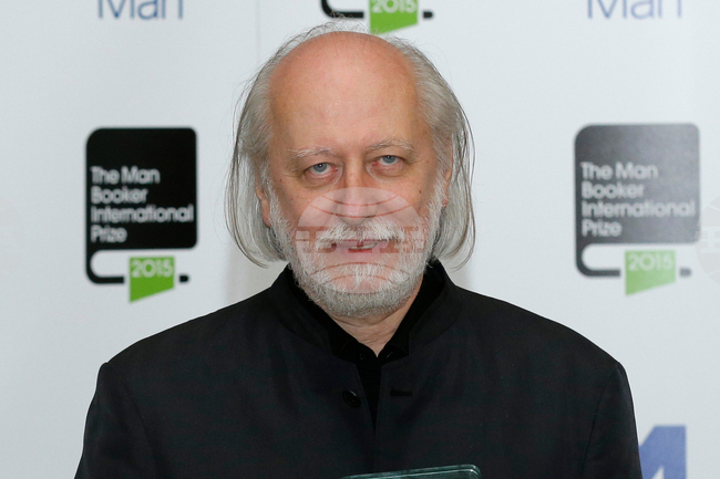 Унгарският писател Ласло Краснахоркаи е носителят на Нобеловата награда за литература за 2025 г.