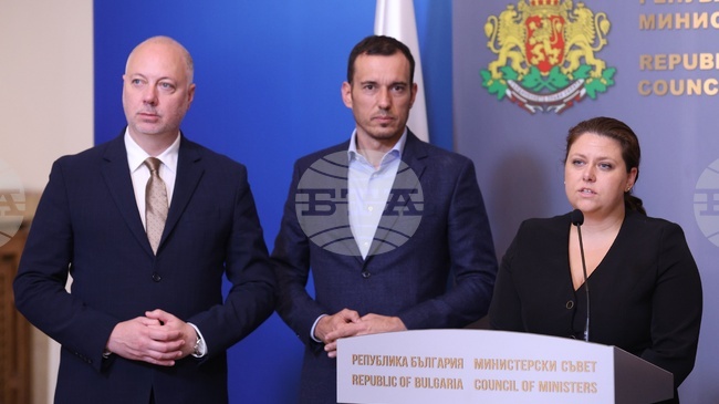 Prime Minister: Government Offered Sofia Municipality Assistance to Overcome Waste Crisis 