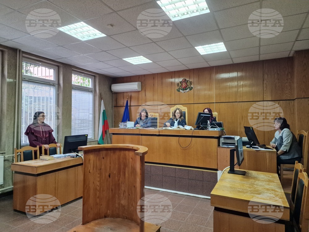 Мъж, осъден за блудство с деветгодишно дете, е обвинен и за създаване и съхраняване на порнографски материали