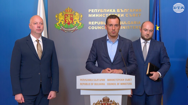 За момента се справяме с текущата ситуация с отпадъците, каза кметът на София Васил Терзиев