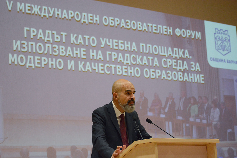 Над 440 участници се включват в Петия международен образователен форум във Варна