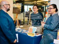 Третият Панаир на доброволчеството свърза студентите на НБУ с каузи, които вдъхновяват