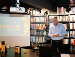 Третият Панаир на доброволчеството свърза студентите на НБУ с каузи, които вдъхновяват