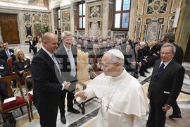 Ватикана - Папа Лъв XIV - новинарски агенции - среща