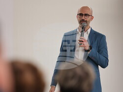 Централни хали - книга „Още исторически маршрути: София“ - представяне