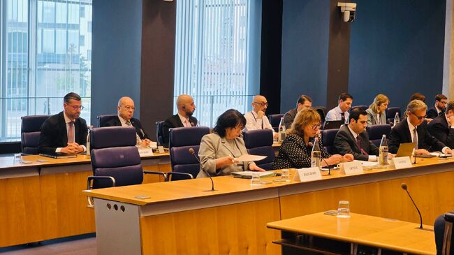 За първи път българският министър на финансите участва като наблюдател в редовното заседание на Еврогрупата, съобщават от финансовото министерство