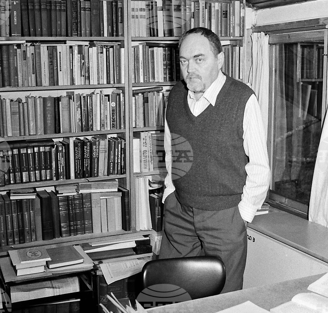 Иван Пауновски - писател и литературен критик