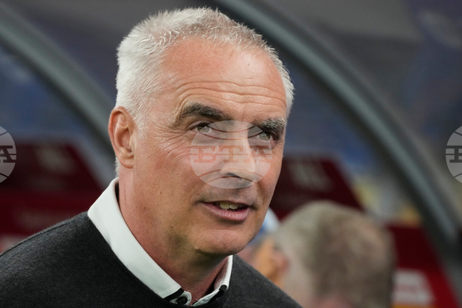 Нова Зеландия продължава подготовката си за мача срещу Иран на Световното първенство по футбол през лятото, заяви селекционерът Дарън Бейзли