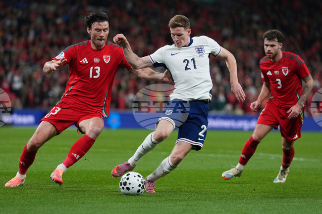 Манчестър Сити се интересува от полузащитник на Нотингам Форест