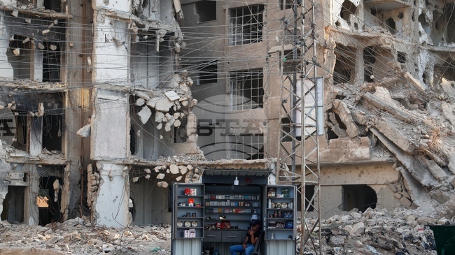 В сирийската столица Дамаск отекнаха силни експлозии, има ранена жена