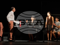 „Уморените коне ги убиват, нали?“ ще има премиера в театъра на НАТФИЗ, снимки – НАТФИЗ/ Венета Паунова