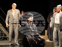 Варна - премиера на „Време разделно“