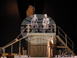 Варна - премиера на „Време разделно“