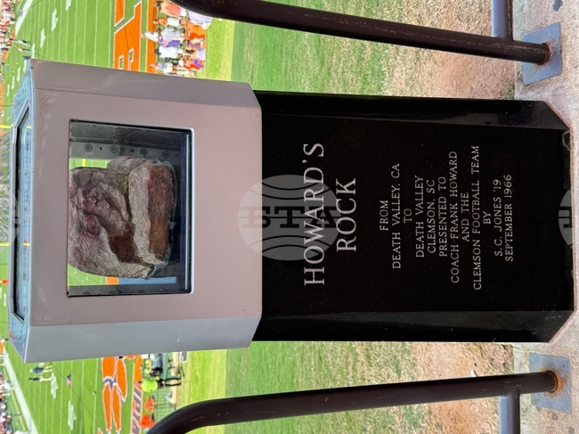 Tradition Glimpse Howards Rock Football