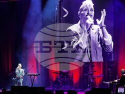 Иво Димчев отбелязва 20 години на експериментална сцена с „Оф! 20“ в зала 1 на НДК, снимки – Даниел Димитров/БТА