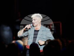 Иво Димчев отбелязва 20 години на експериментална сцена с „Оф! 20“ в зала 1 на НДК, снимки – Даниел Димитров/БТА