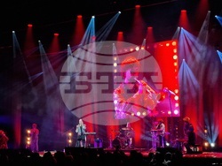 Иво Димчев отбелязва 20 години на експериментална сцена с „Оф! 20“ в зала 1 на НДК, снимки – Даниел Димитров/БТА