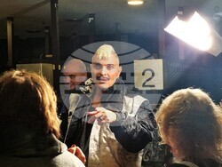 Иво Димчев отбелязва 20 години на експериментална сцена с „Оф! 20“ в зала 1 на НДК, снимки – Даниел Димитров/БТА