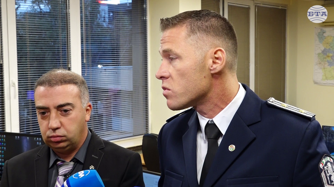 Гражданите да се движат в аварийните ленти при промени в движението, ако е указано със сигнализация, призова Мирослав Ценов, директор на дирекция "Ситуационен център и управление на трафика“