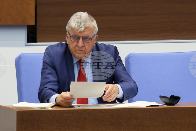 До 21 ноември от АПИ трябва да почистят отпадъците по републикански скоростен път I-1 Монтана – Ботевград, каза Манол Генов