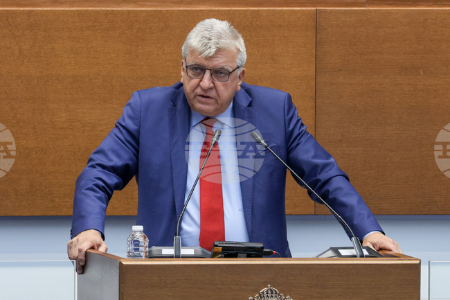 Повторно е изпратено предписание за премахване на нерегламентирано сметище до Кремиковското езеро, съобщи министър Манол Генов