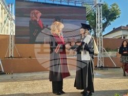 Плевен - Медицински университет - дипломиране на професионалисти по здравни грижи