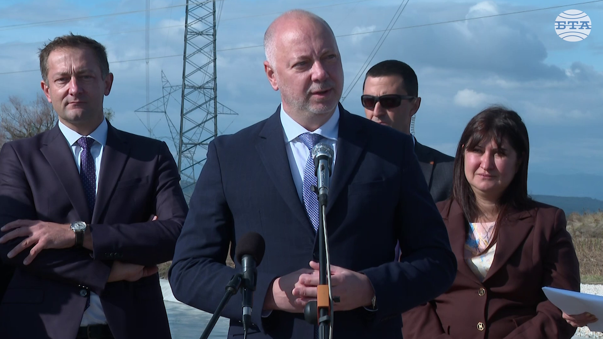 Правителството изпълнява ангажимента си за правилното и навременно планиране и управление на водните ресурси, каза премиерът Росен Желязков