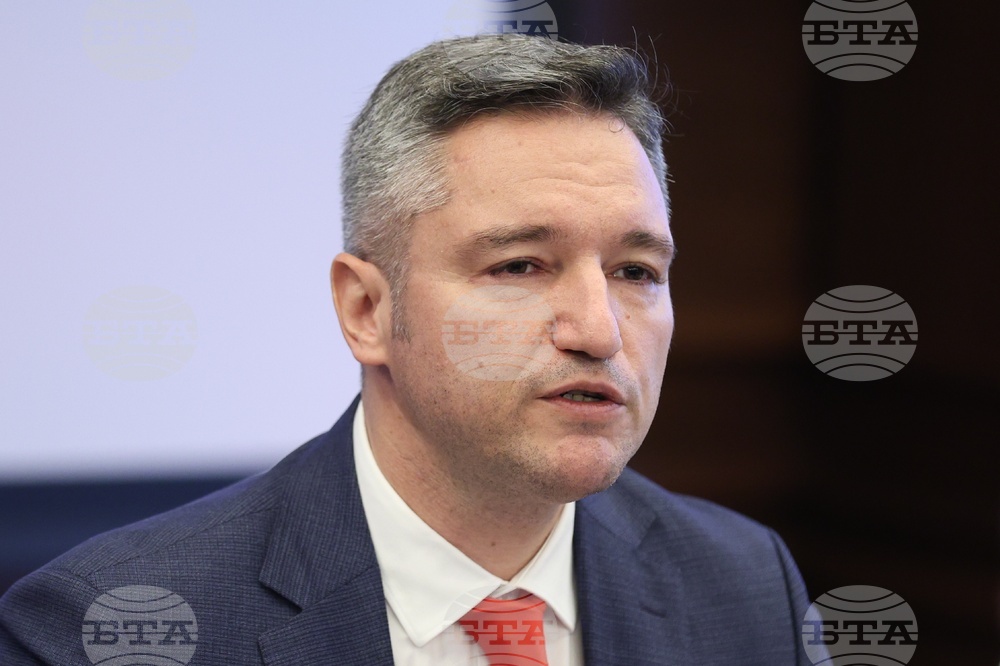 Колкото и оръжия да произведе, ЕС няма да увеличи сигурността си без политически цели, каза Кристиан Вигенин