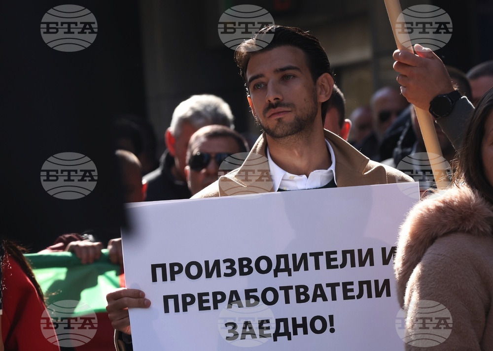 Още организации в земеделието и хранително-преработвателния сектор застанаха срещу призива за оставка на министър Георги Тахов