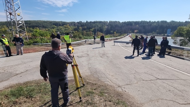 Николово - язовирна стена