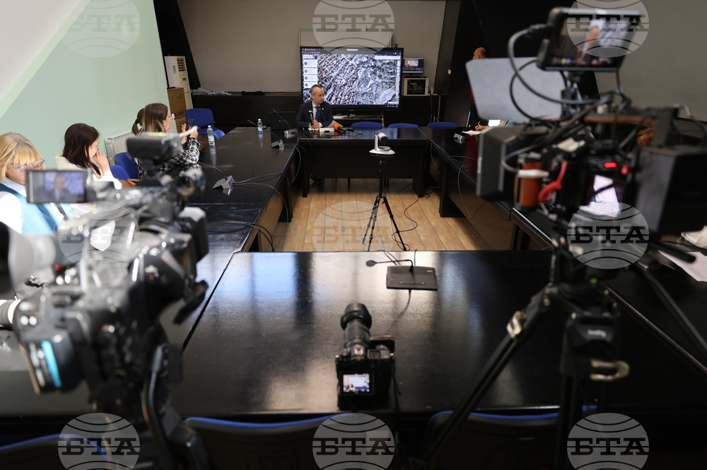 Цената за сметосъбиране на тон в община Благоевград е близо 166 лева, обяви кметът Методи Байкушев