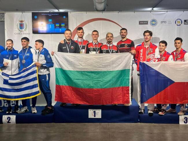 Националите на България спечелиха златото на световното първенство по таекуон-до ITF в отборната надпревара на специална техника за мъже