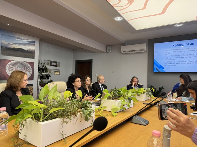 Областна администрация Стара Загора: Областният управител д-р Неделчо Маринов и заместникът му Петко Карагитлиев участваха в пресконференция за Концепцията за интегрирани териториални инвестиции на Община Казанлък