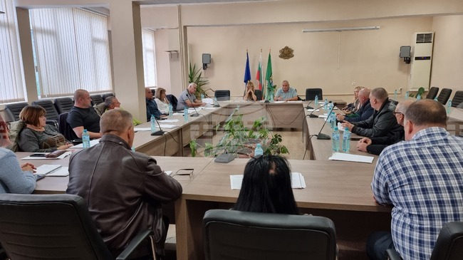 Общинските съветници в Роман дадоха разрешение за заплащане на дейности по мониторинг на рекултивираното общинско депо за отпадъци