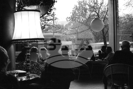 Вечерна разходка из София през 1976 година