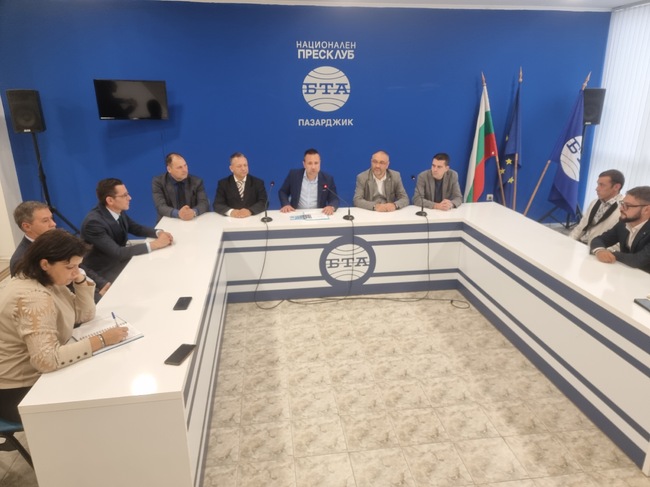 Пресконференция на ПП "Има такъв народ" по повод предстоящите нови избори за общински съвет в Пазарджик