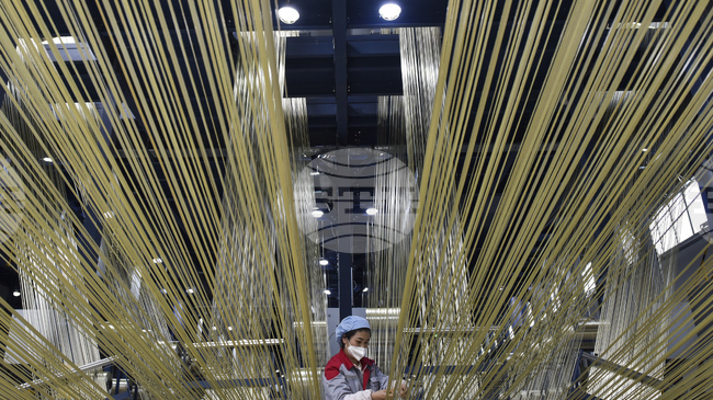 Китай представи първото в света въглеродно влакно, което е 10 пъти по-здраво от обикновена стомана