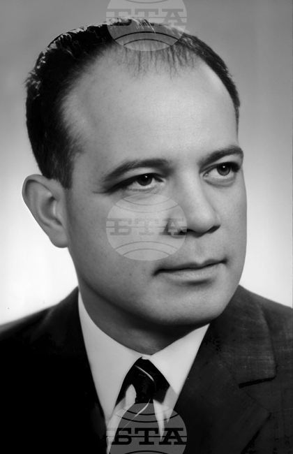 Акад. Николай Ирибаджаков - философ и социолог