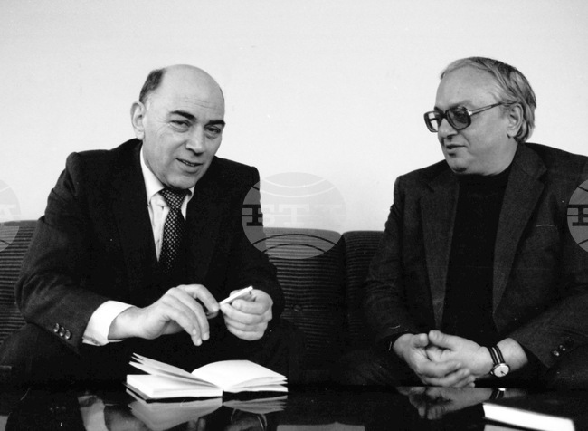 Проф. Константин Ганев - пианист и педагог