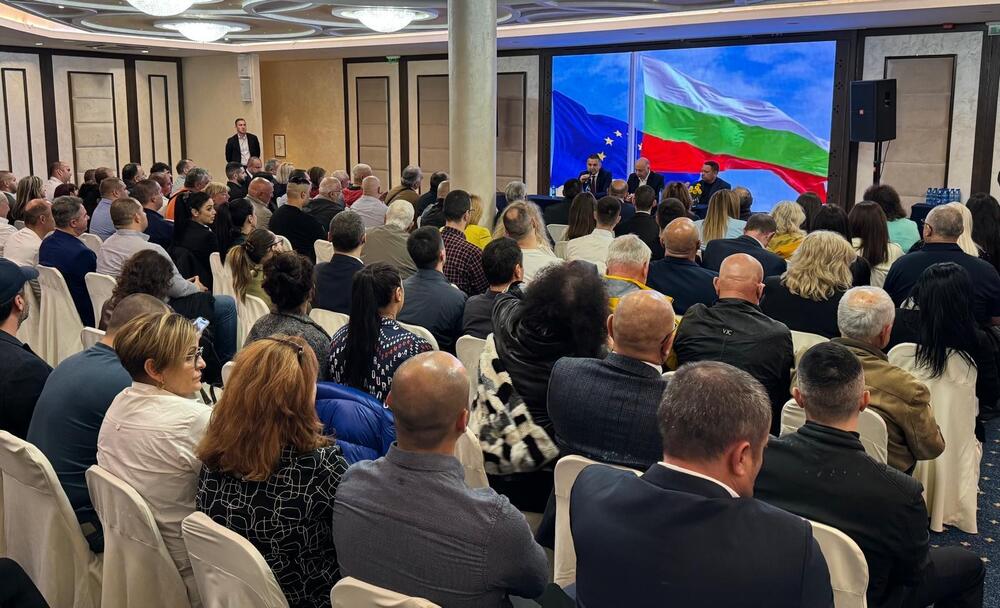 България се нуждае повече от всякога от стабилност и сигурност, каза премиерът Росен Желязков пред ГЕРБ-Варна
