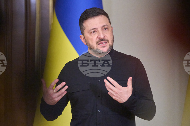 Володимир Зеленски призовава за уволняването на министрите на енергетиката и правосъдието, които са разследвани за корупция 