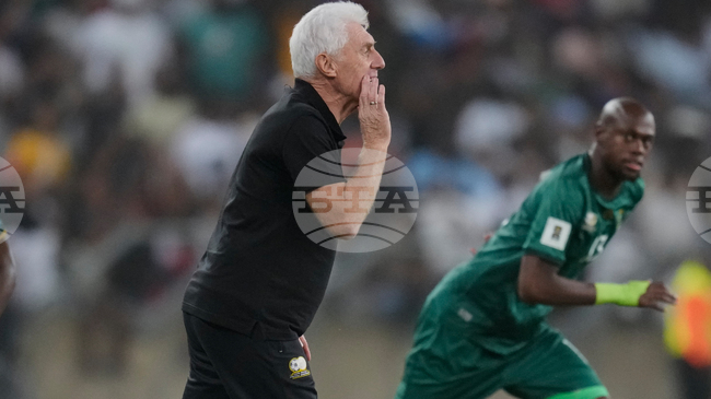 Селекционерът на Република Южна Африка Юго Броос критикува остро организацията на Купата на африканските нации