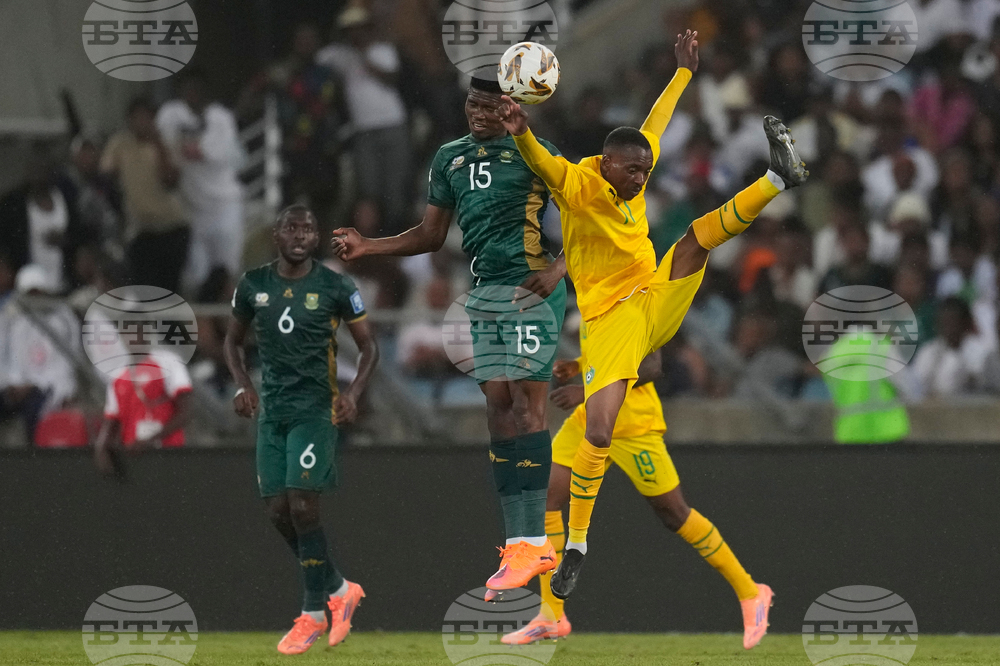 Zimbabwe South Africa WCup Soccer