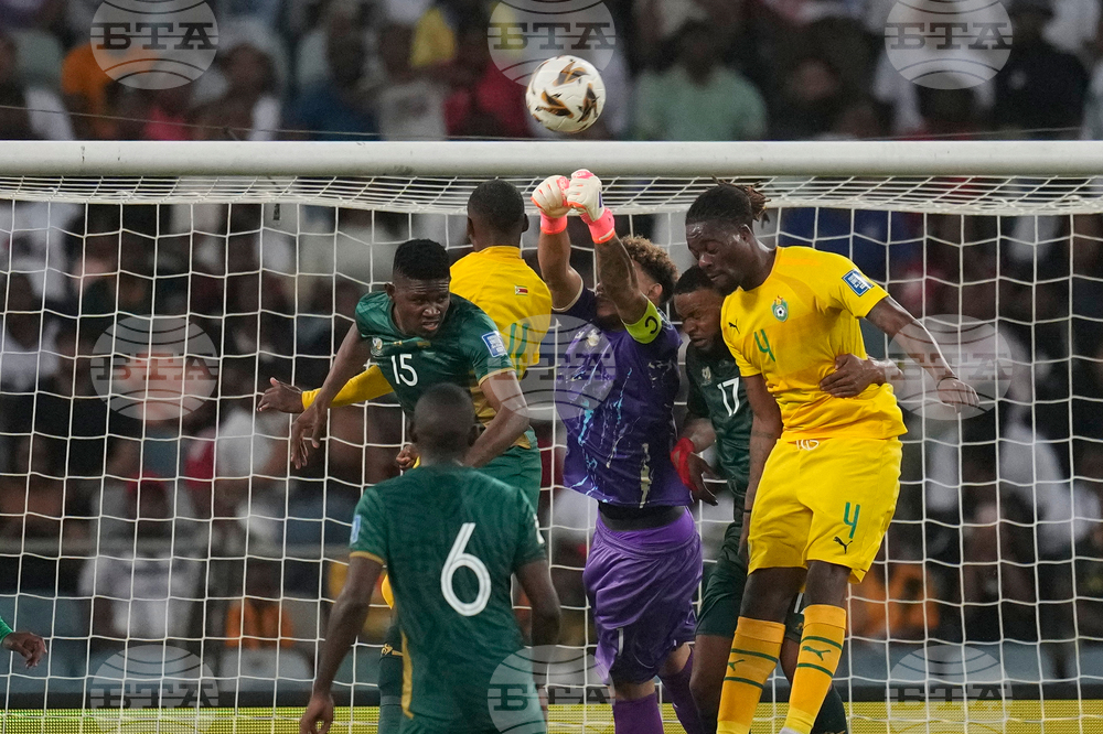Zimbabwe South Africa WCup Soccer