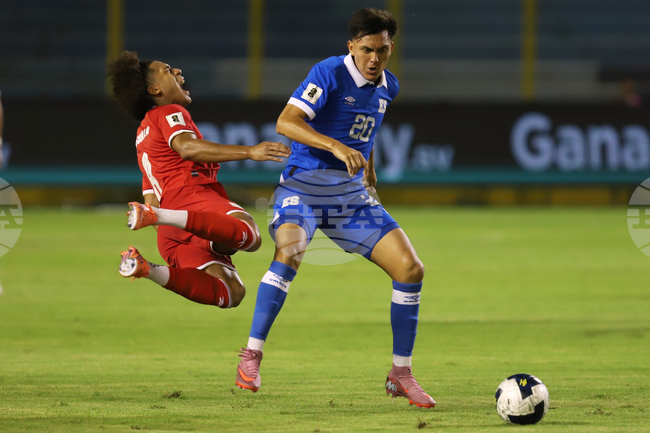 El Salvador Panama WCup Soccer