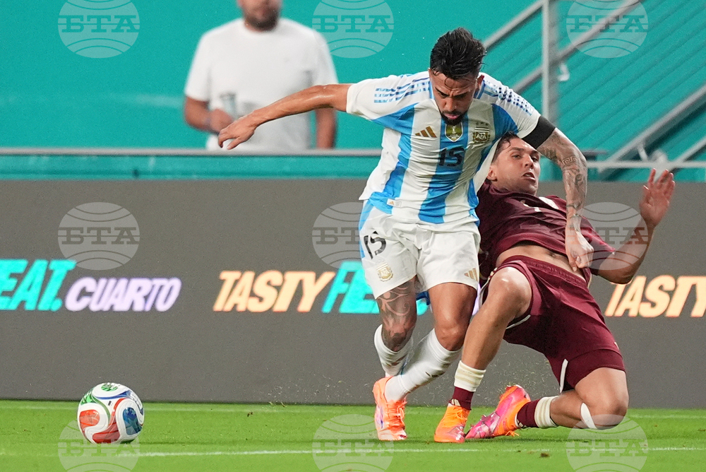 Нападателят на Атлетико Мадрид Нико Гонсалес ще отсъства няколко седмици заради контузия