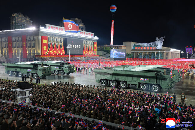 Северна Корея изстреля днес балистични ракети с малък обсег към Японско море, съобщи южнокорейската армия